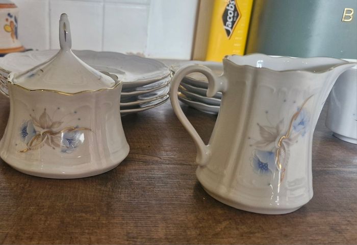 Bavarian Porcelain 14 piece tea set