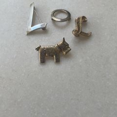 Vintage collection of brooches