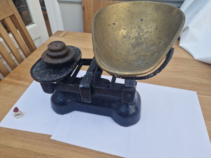 Kitchen Scales kitchenalia