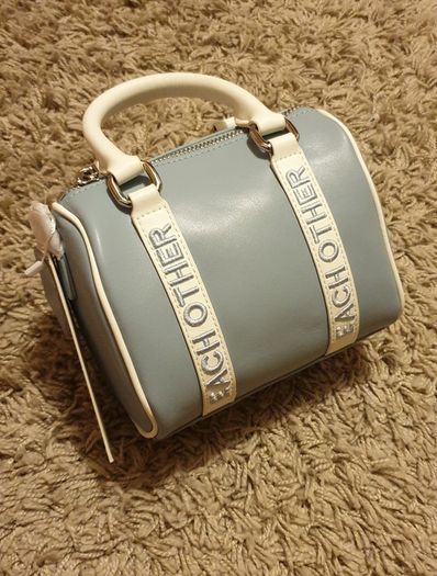 Each Other handbag