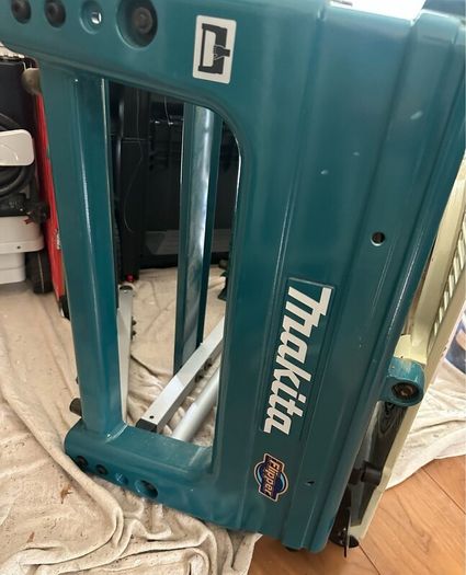 Makita LF1000 flipper table and saw 260mm home use