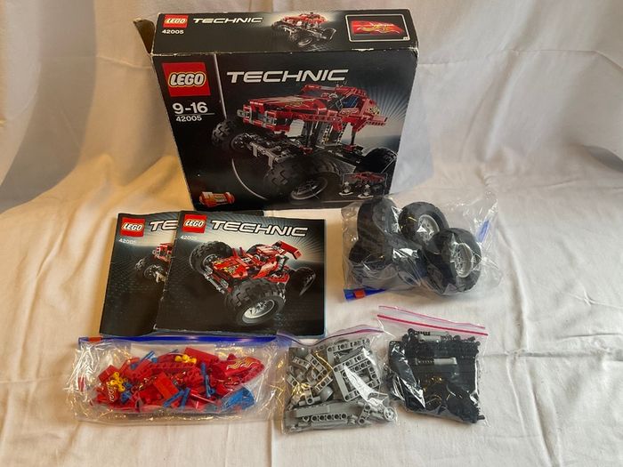 Lego Technic - 2 models in 1 - 42005