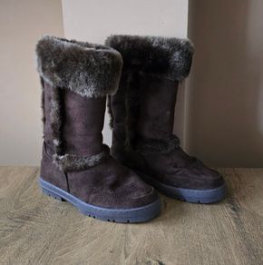 Winter boots size UK4 / EU37