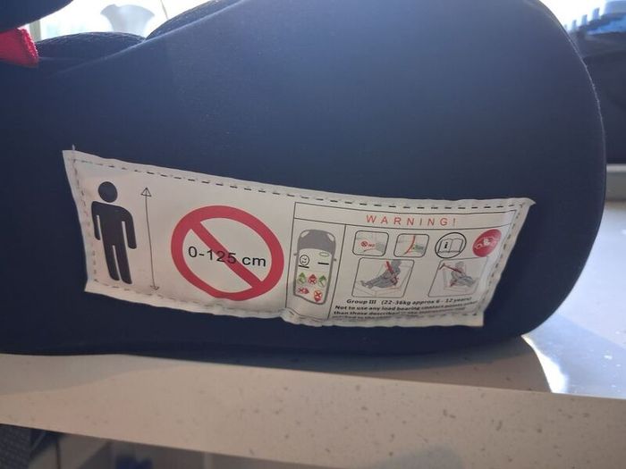 Booster seat 6 to 12 years