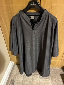 3 matching grey t shirts 5 XL