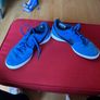 Blue fashion Nike runners size 5.5 but really 5. Image 4