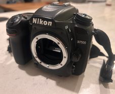 Nikon D7500 Body + Tamron 70-210mm f/4 VC Lens + Cokin Filter Kit