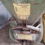 Fertilizer spreader Image 3