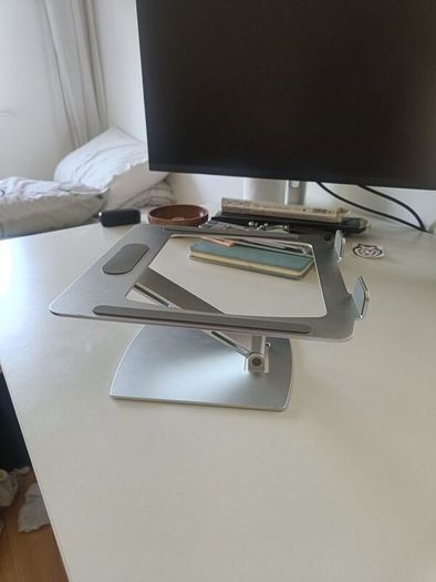 Foldable Laptop Stand