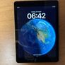 Ipad 9.7 inches gen 6 Wi Fi + Cellular Image 3