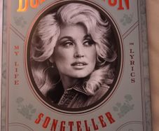 Dolly Parton Song teller