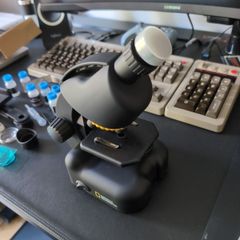 NatGeo 40x-640 kids microscope