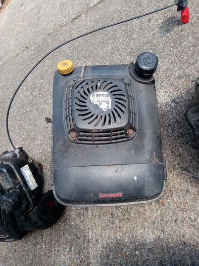 Lawnmower engines for sale