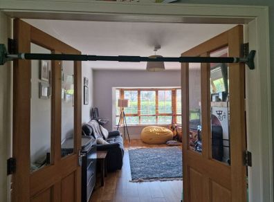 RPM Power Exercise Bar for double doors
