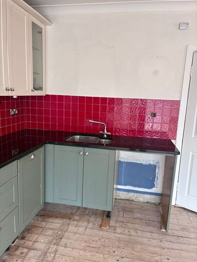 Kitchen -Cabinets, Worktops and Cooker hood