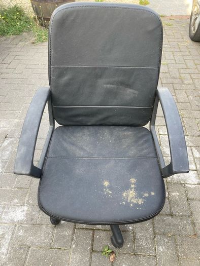 Office Swivel Chair, missing one wheel