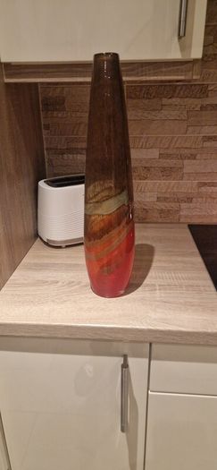 Glass vase