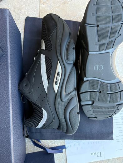 Brand New Dior B22