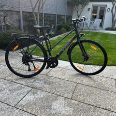 Trek FX3 Disk Stagger Womans hybrid bike