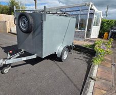 Camping trailer