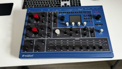 Synth Waldorf M Wavetable Synthesizer