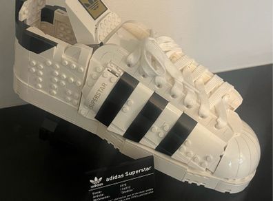 10282 LEGO Adidas Originals Superstar