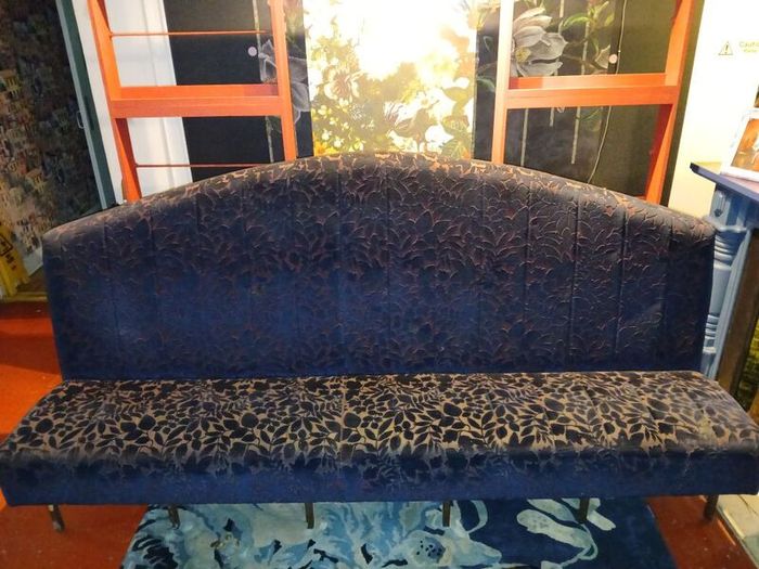 Dinning couch