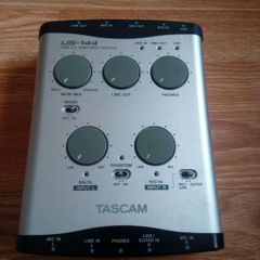 Tascam Us-144