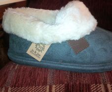 Brand New Jo & Joe Ladies Fur Slippers