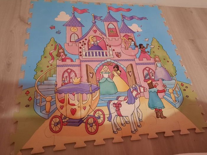 Princess Castle giant floor puzzle
