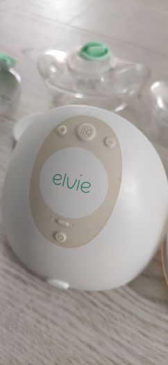 Elvie pump + Elvie Curve