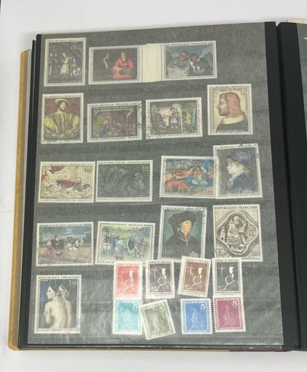 Collection: Austria (Osterreich) Stamps both mint an commemorative stamps on 45 pages