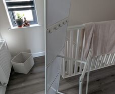 standing mirror