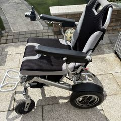Electric wheelchair