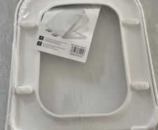 Toilet seat soft close