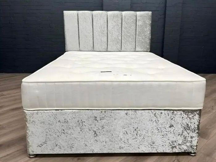 Brand New 5ft King  Stylish,divan Beds With Optional Tufted Mattresses Instock. Multiple Headboard Designs And Drawers Option Available.