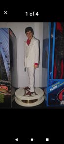 Scarface figure