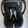 Maxi-Cosi car seat and Isofix Base Image 5
