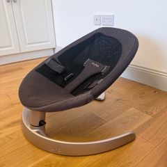Nuna LEAF Baby Bouncer Grey Excellent Condition