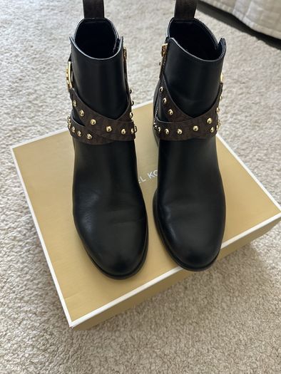 Michael Kors black/brown leather boots (us 7M/Uk 5)