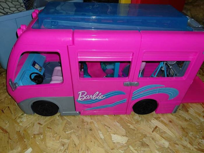 Barbie Camper van