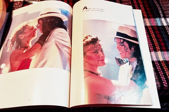 1988. Moonwalker. The Story Book. Michael Jackson.