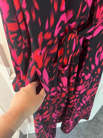 NEW Emily & Me Midi Dress with pockets - Size 12