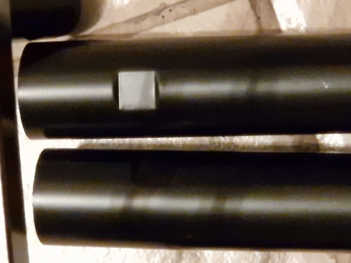 NEEWER, 2 Photography Tripods and feet and also 5ft circular Silver Light enhancer all in new condition and in lovely cases
