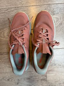 Helly Hansen trail runners womens size EU 41 Uk 7.5