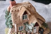 Vintage Lilliput Lane "Applejack Cottage"