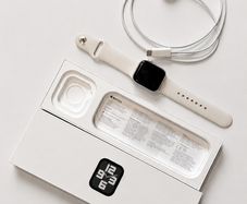 Apple Watch SE (2nd Gen) 40mm GPS