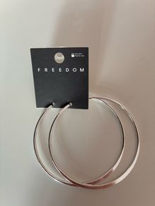 Hoop ear-rings