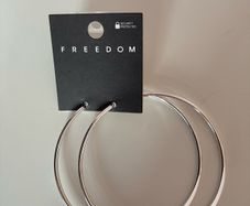 Hoop ear-rings