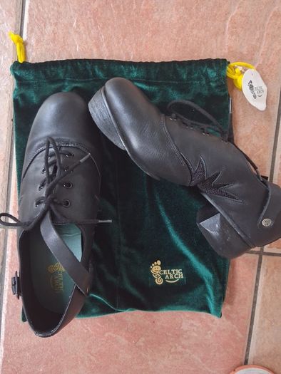 irish dancing hard shoe (Celtic Arch)